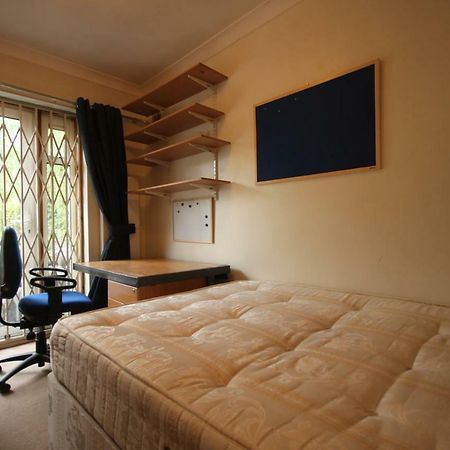 Bed and Breakfast Draycott Лондон Экстерьер фото